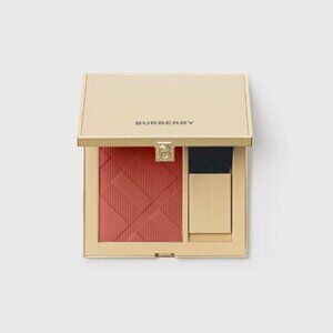 NIB Burberry Outdoor Blush 93 Russet Leaves